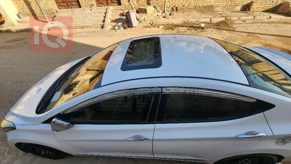 هيونداي النترا